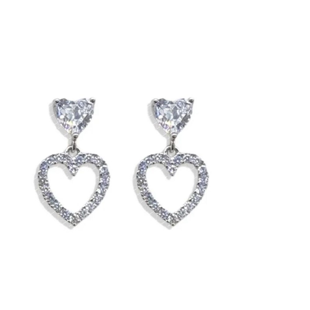 Silver Heart Drop Earrings M423